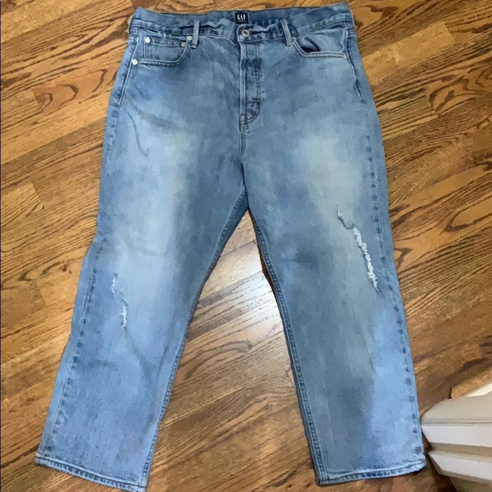 Gap straight cut distressed jean